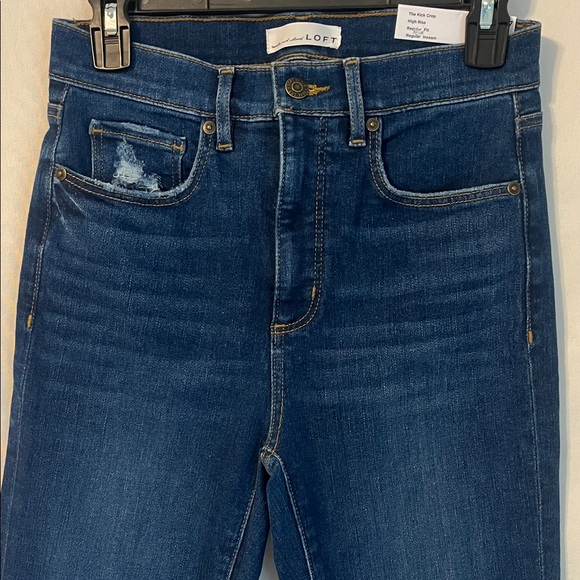 LOFT High Rise The Kick Crop Medium Wash Jeans - Picture 2 of 6